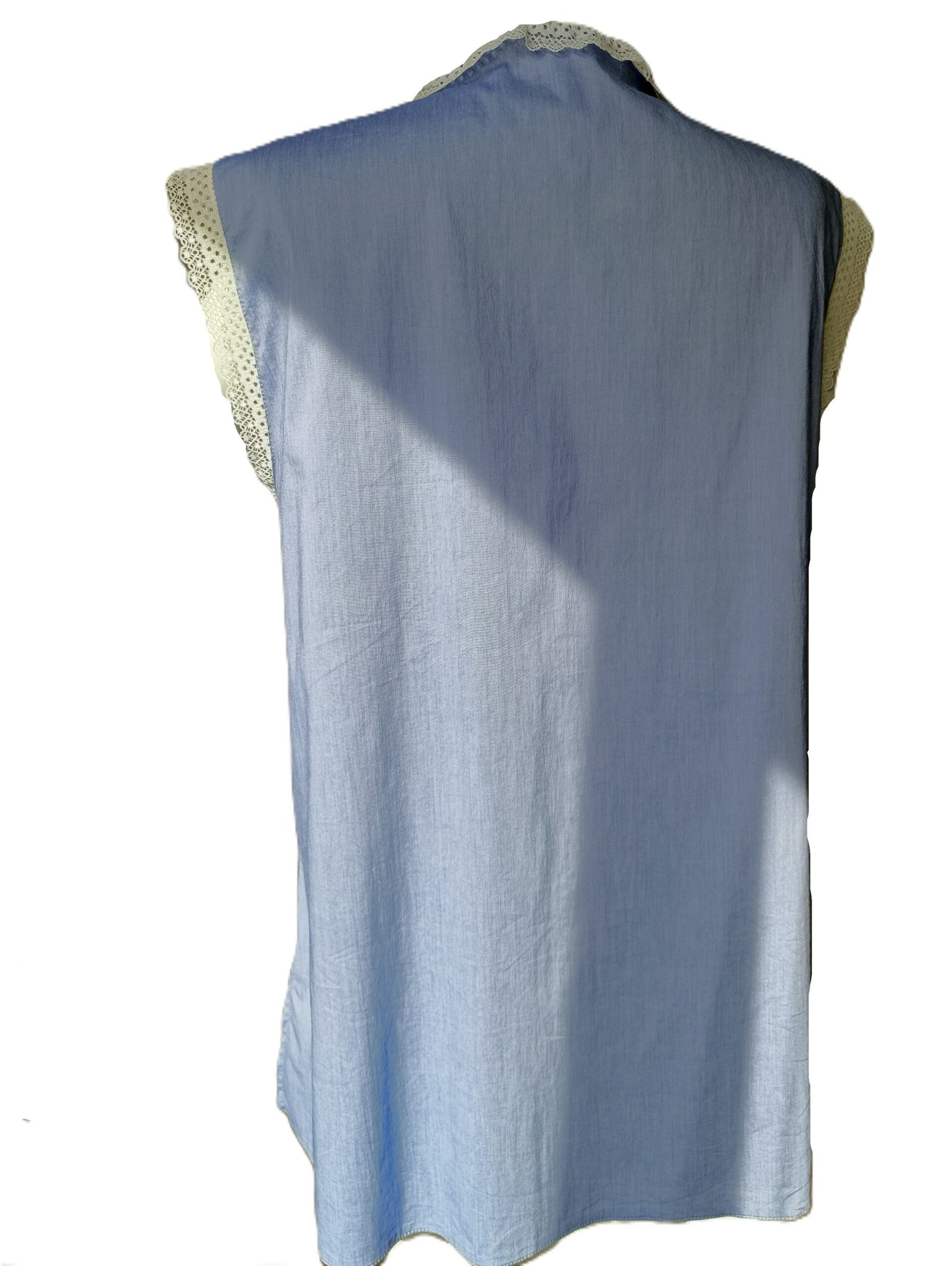 Güpür Detaylı Sıfır Kol Mavi Gömlek - Görsel 6