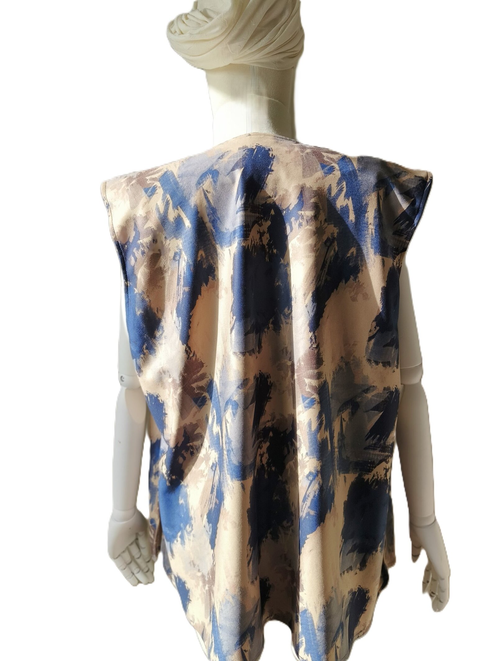 Soyut Desenli Sıfır Kol Yelek Gömlek - Görsel 5